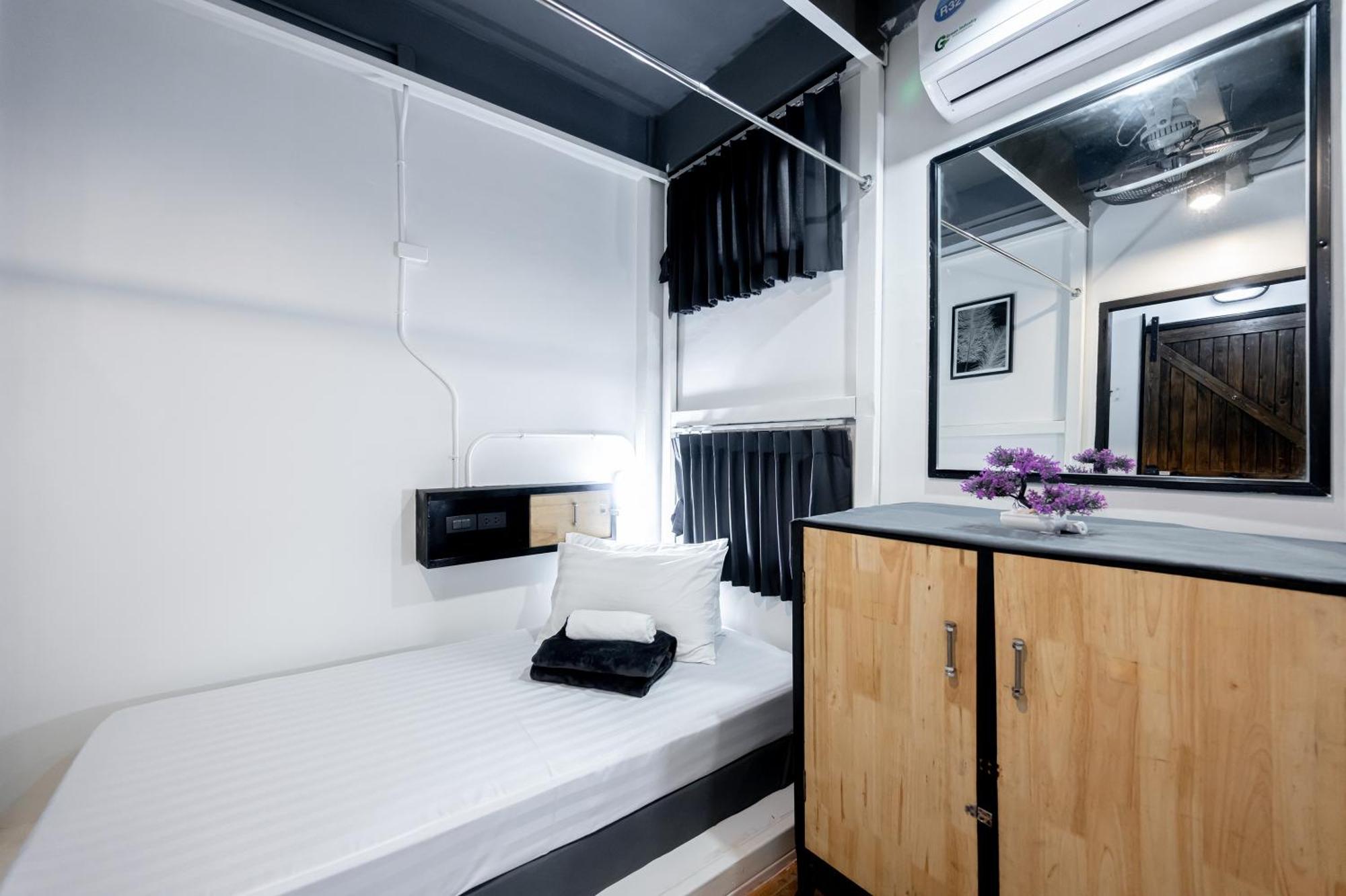 Vibes Hostel Μπανγκόκ Εξωτερικό φωτογραφία