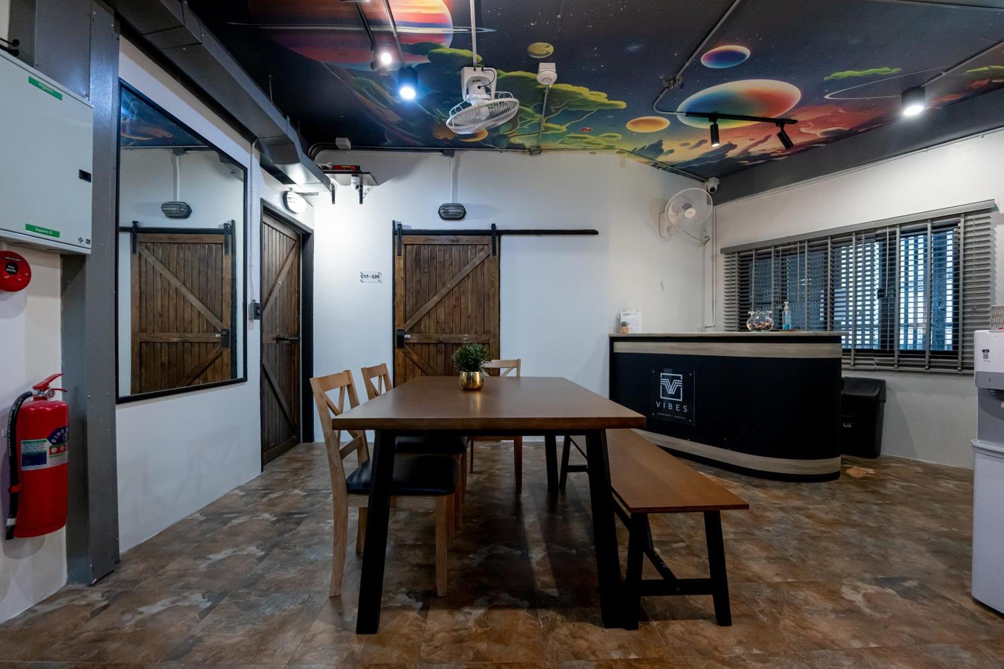 Vibes Hostel Μπανγκόκ Εξωτερικό φωτογραφία