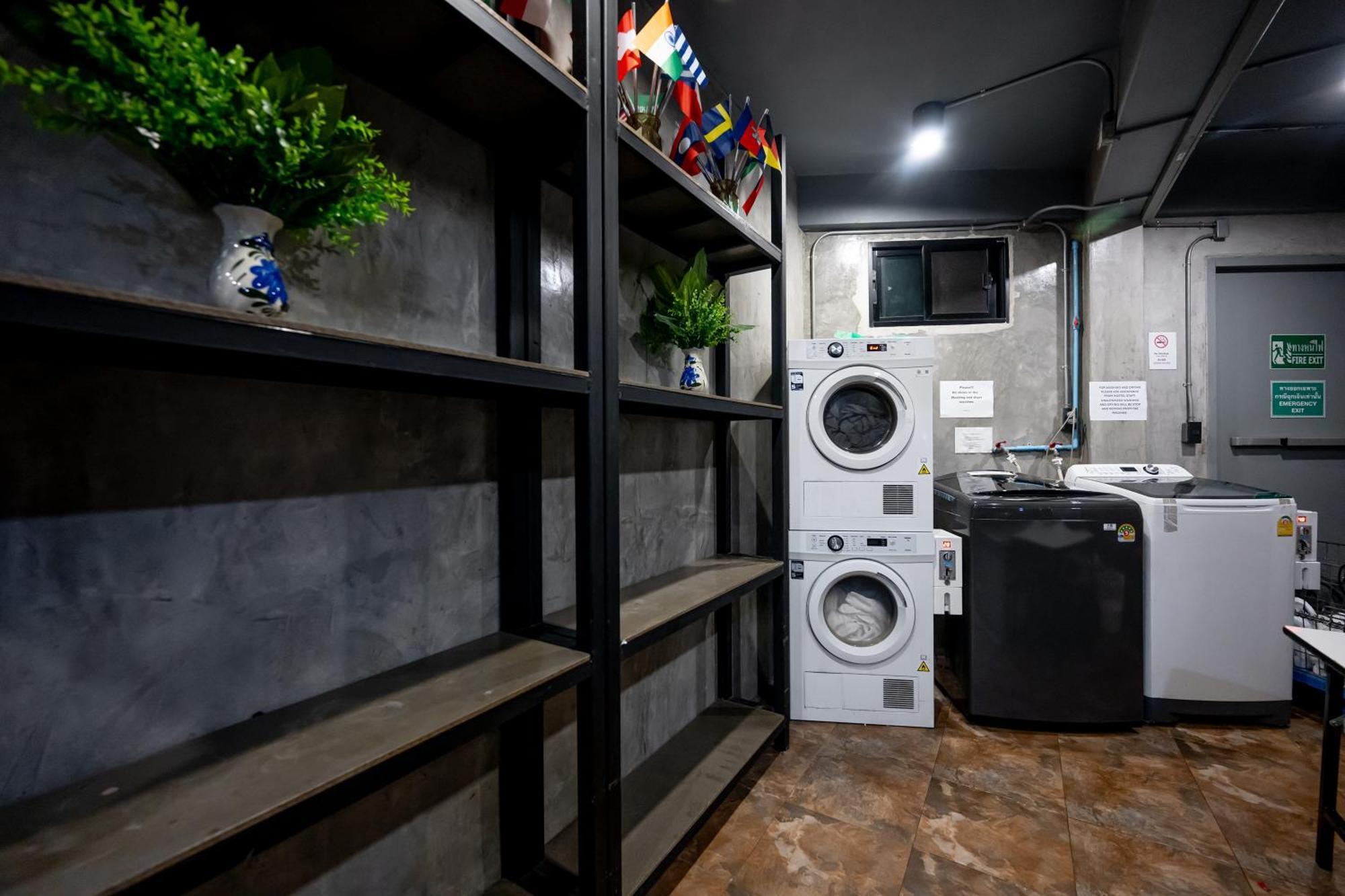 Vibes Hostel Μπανγκόκ Εξωτερικό φωτογραφία